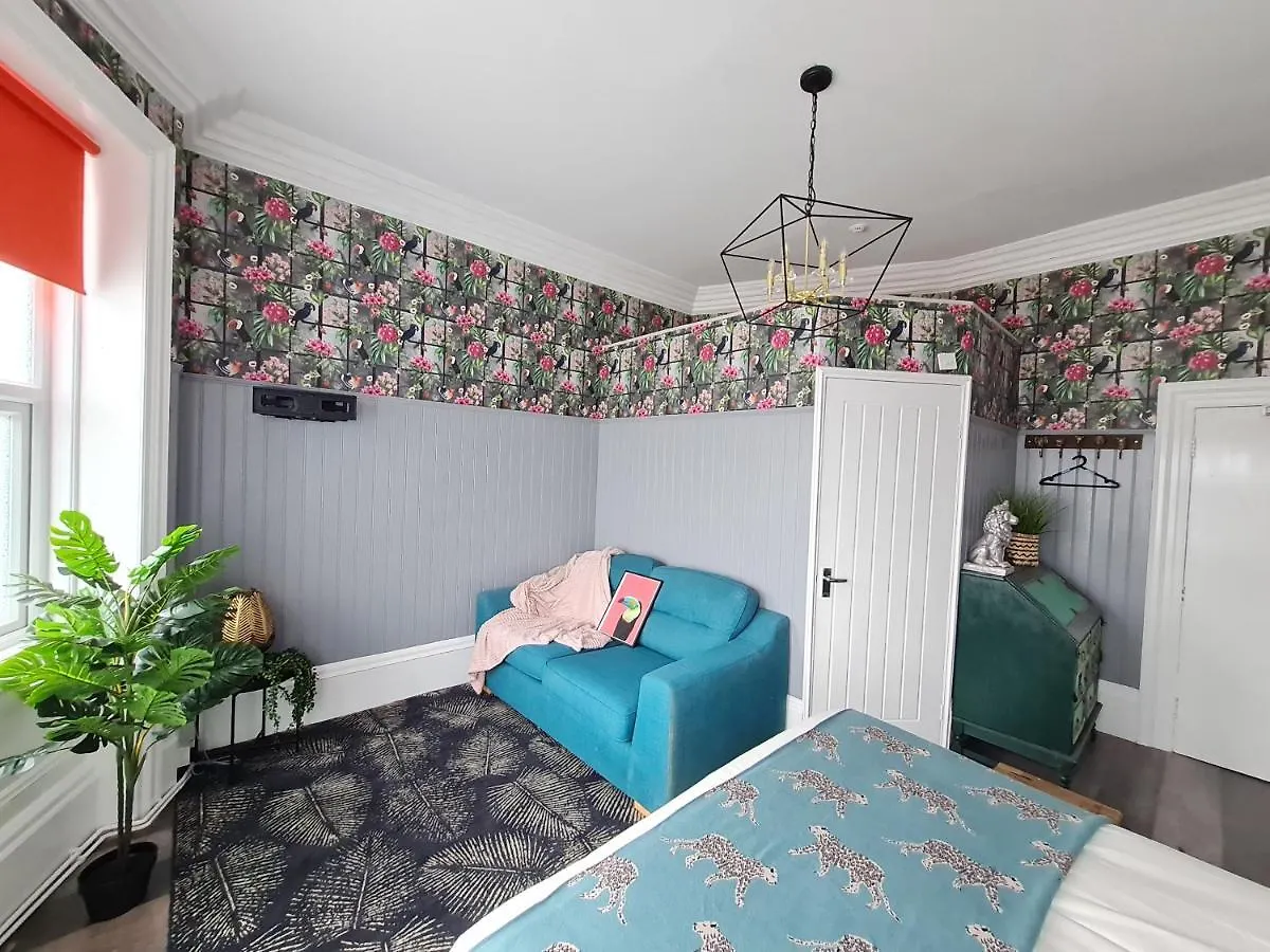 Toucan Apartment - Lemur Lodge - Free Parking - Wifi - Close To The Beach Bournemouth