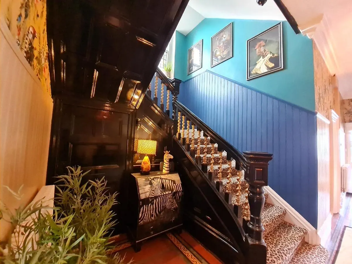Toucan Apartment - Lemur Lodge - Free Parking - Wifi - Close To The Beach Bournemouth United Kingdom