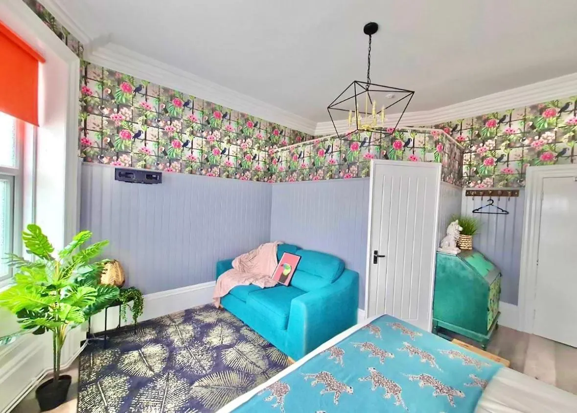 Toucan Apartment - Lemur Lodge - Free Parking - Wifi - Close To The Beach Bournemouth